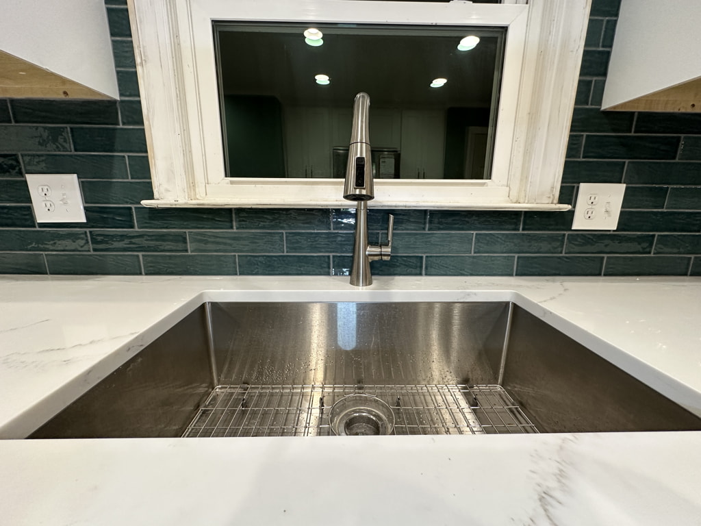 Cheltonham-Ct- Kitchen-Manchester-NC
